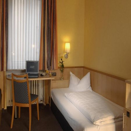 City Partner Hotel Strauss Вюрцбург Екстер'єр фото